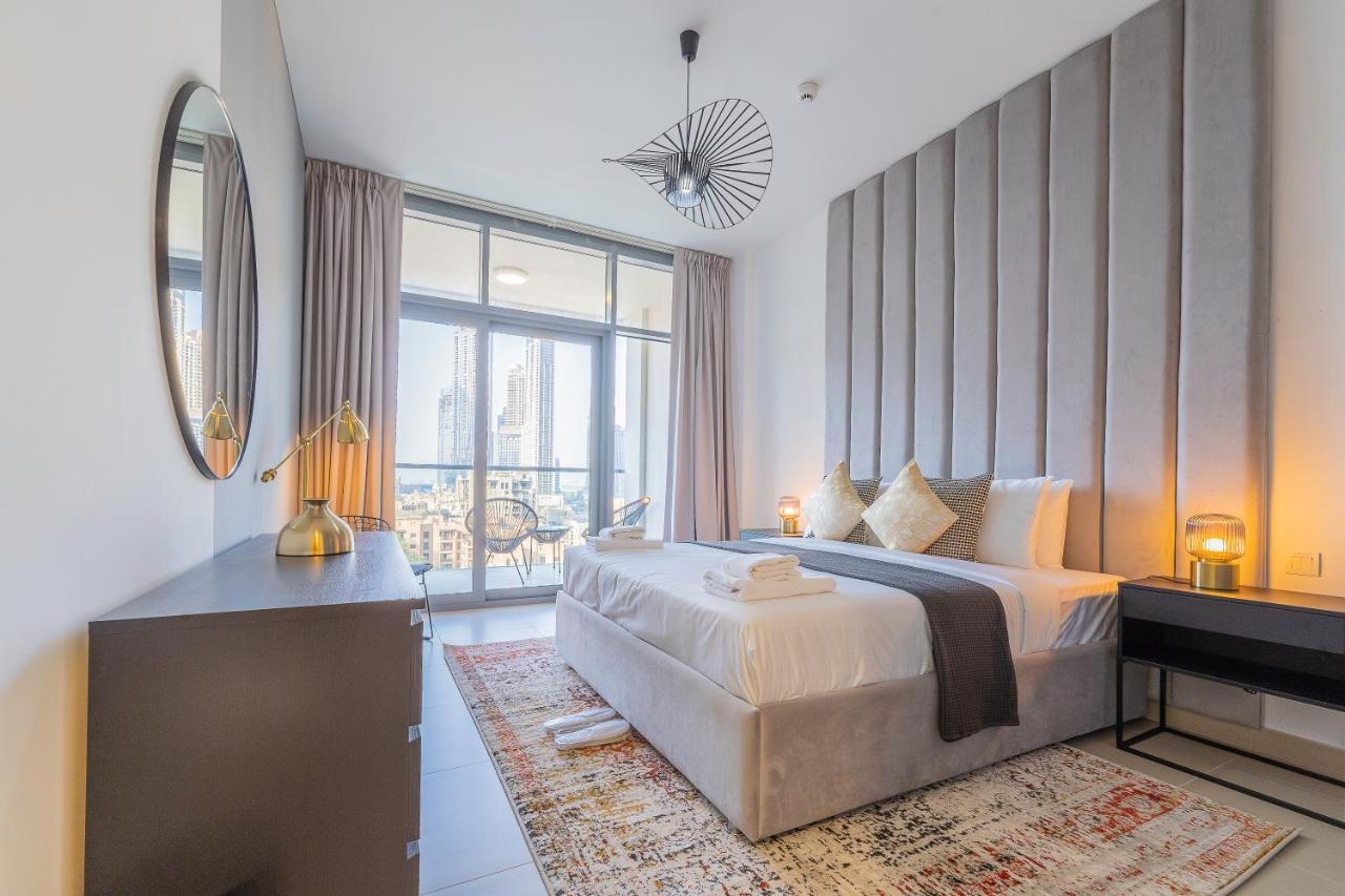 Nouveau Art Deco 3Br With Burj & Canal Views Дубай Экстерьер фото